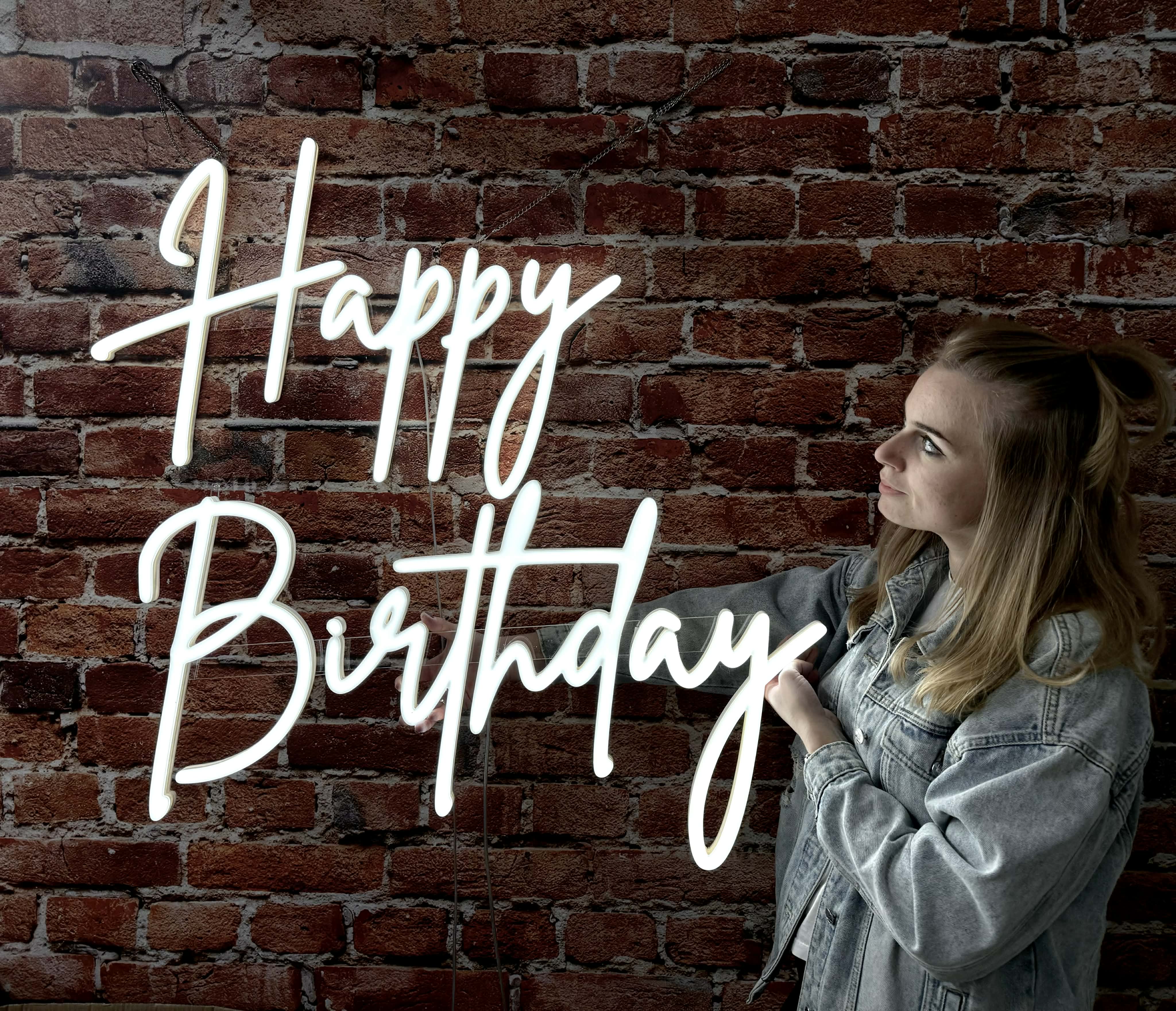 Neon LED Happy Birthday na imprezę